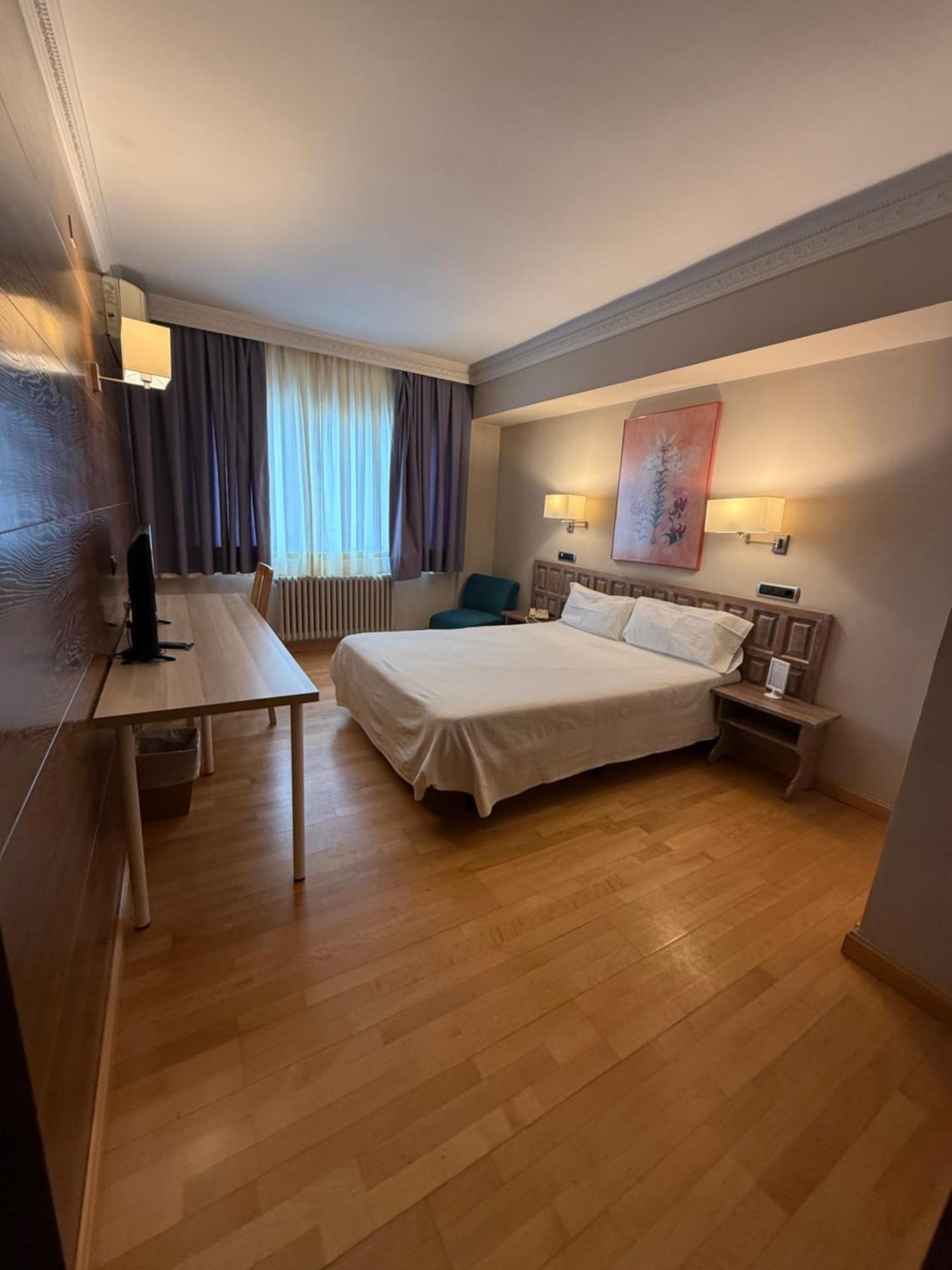 Hotel Virrey อาร์เนโด ภายนอก รูปภาพ