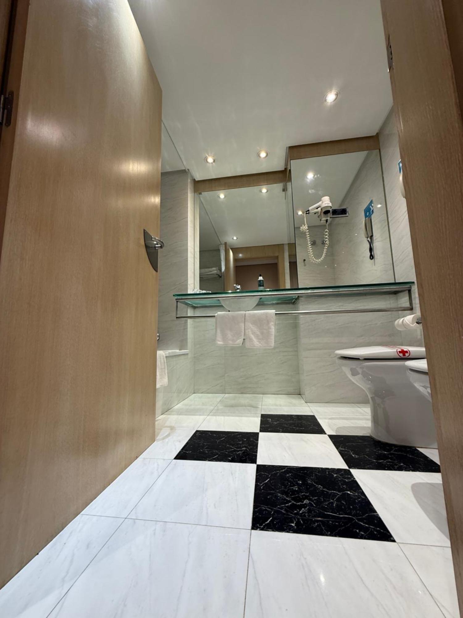 Hotel Virrey อาร์เนโด ภายนอก รูปภาพ