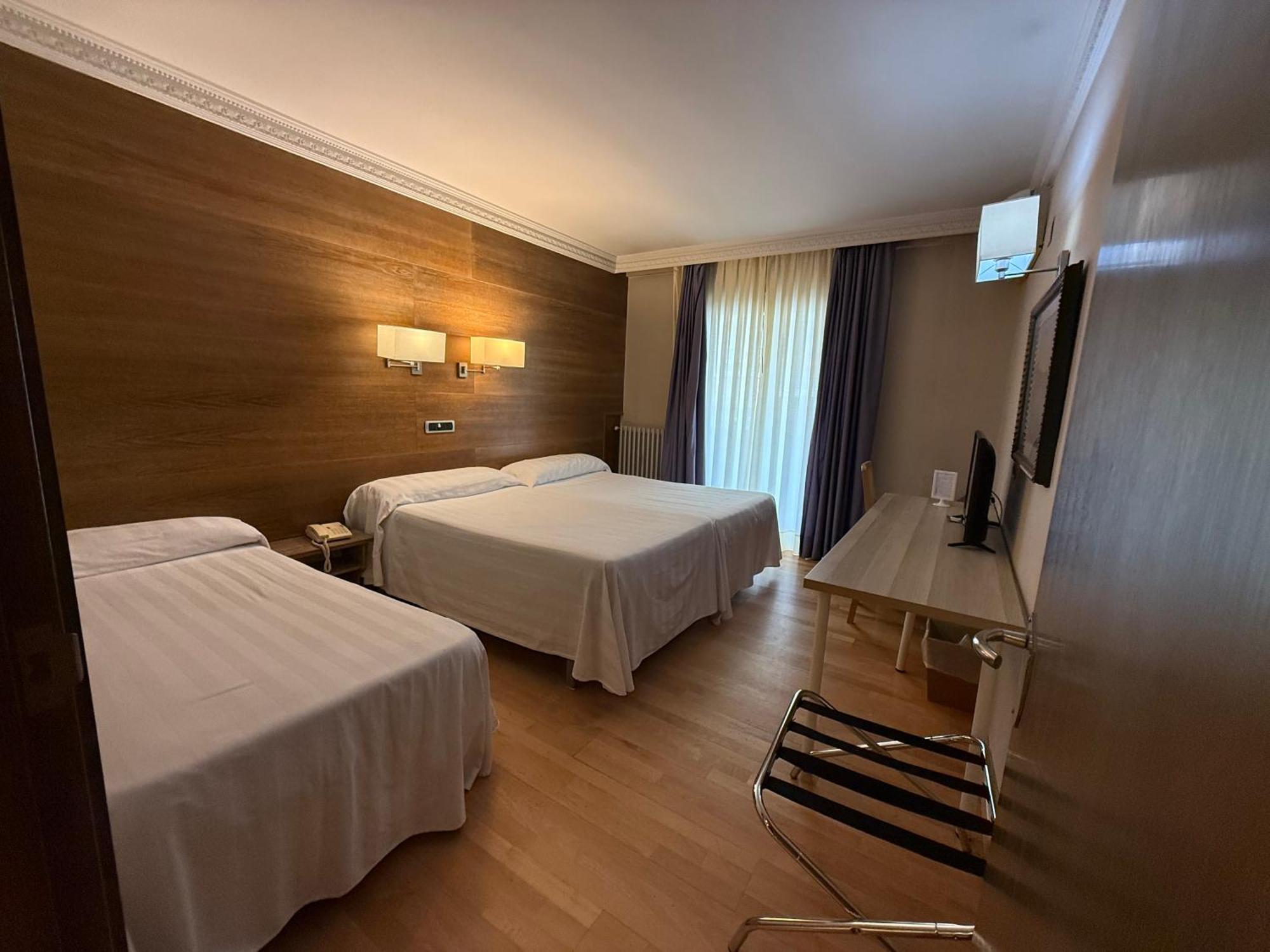 Hotel Virrey อาร์เนโด ภายนอก รูปภาพ