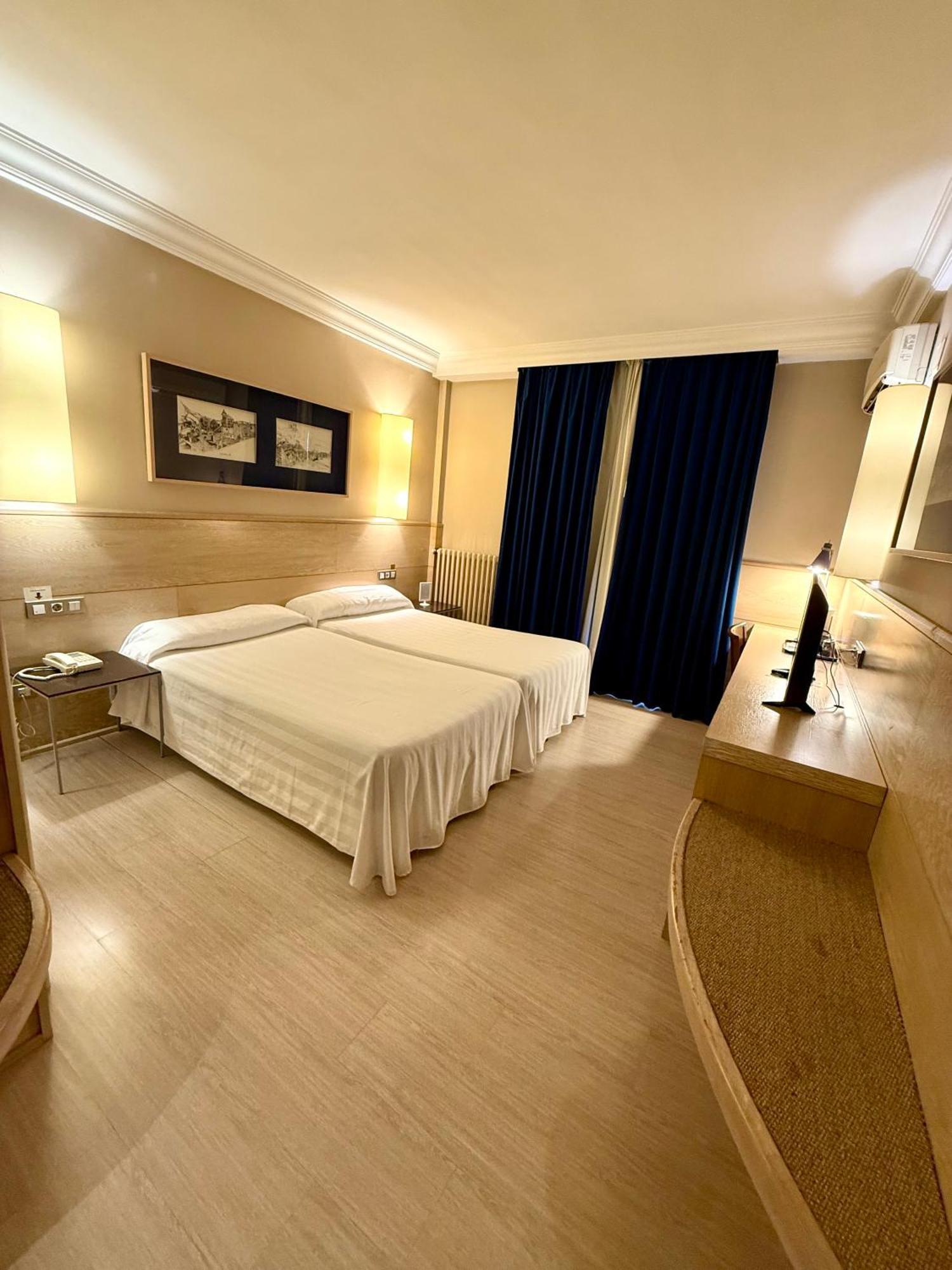 Hotel Virrey อาร์เนโด ภายนอก รูปภาพ