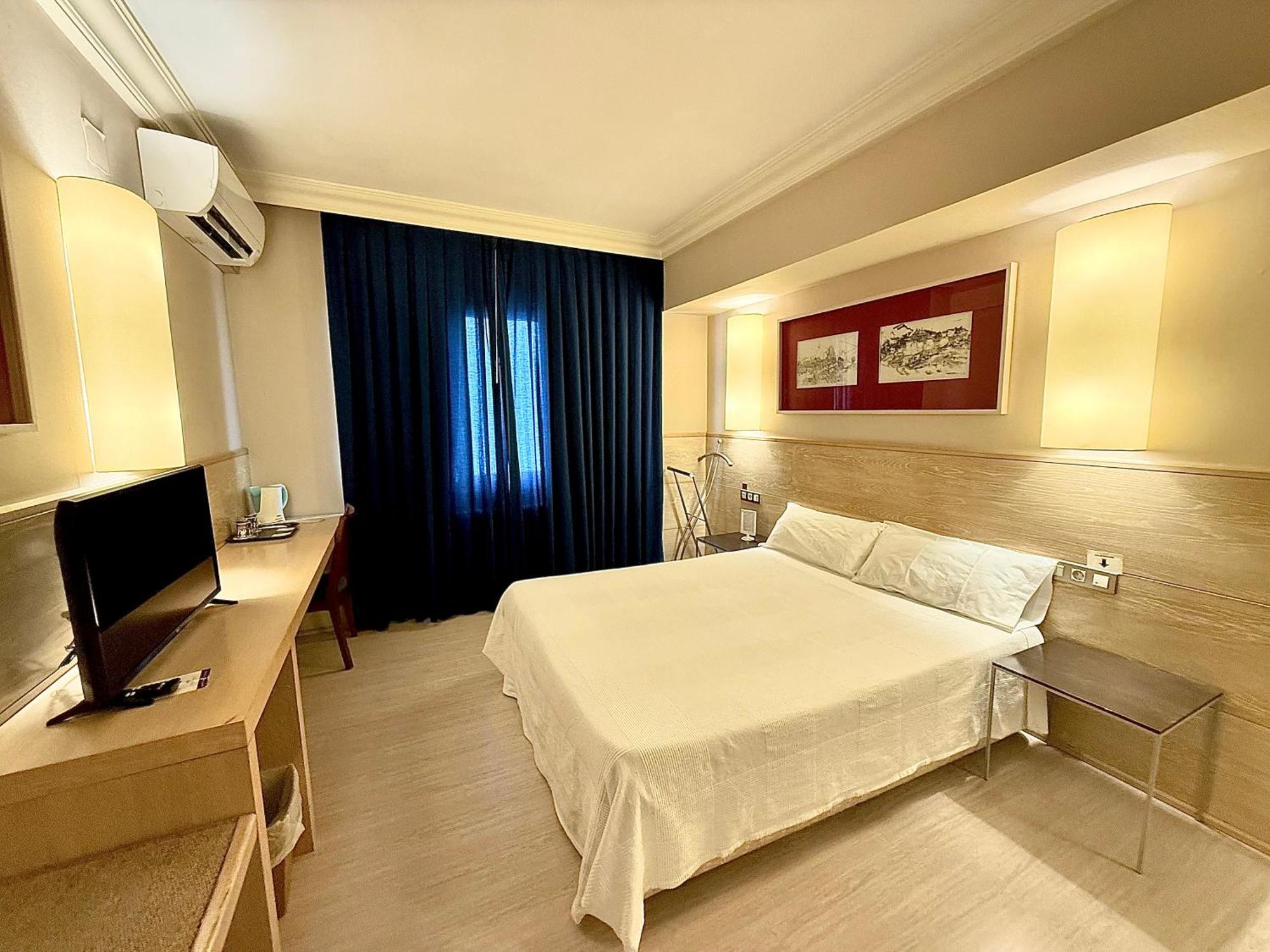 Hotel Virrey อาร์เนโด ภายนอก รูปภาพ